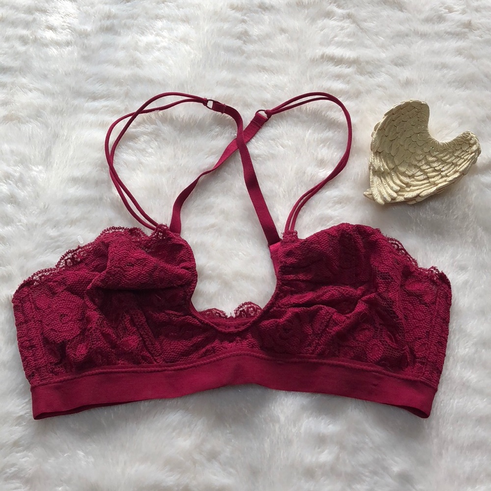 BOGO FREE!! INTIMATELY Free People Bralette♥️